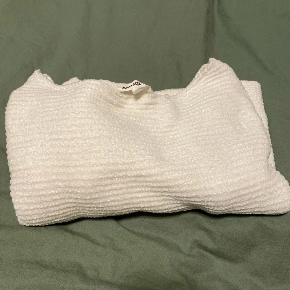 Cropped sweater - Picture 8 of 9